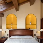 La Comacina Hotel 3*