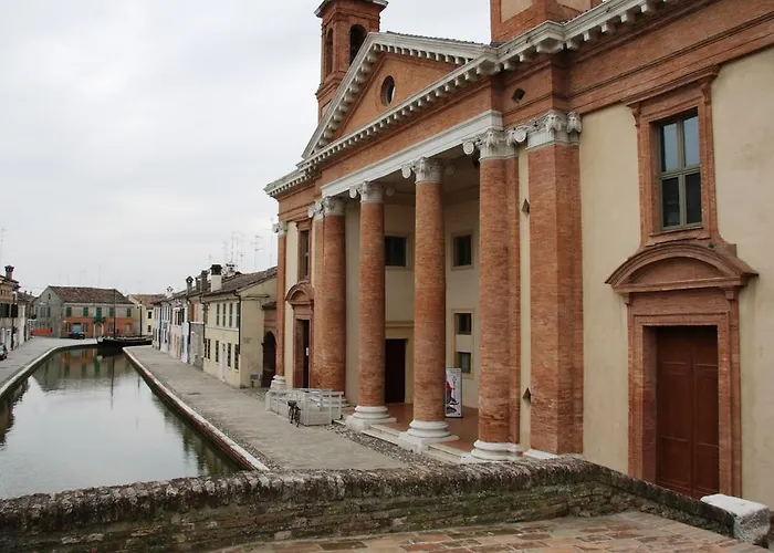 Hotel La Comacina 3*