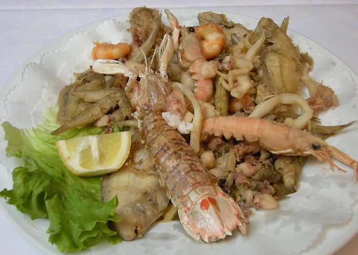 酒店 La Comacina 3*